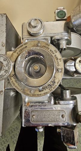 McKESSON ANESTHESIA MACHINE, MODEL J (late 1800s–early 1900s)
